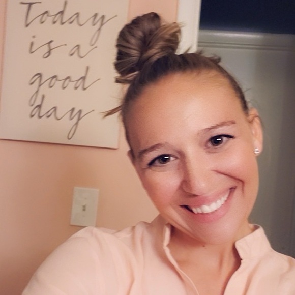 Meet your Posher, Kathleen - Picture 1 of 1